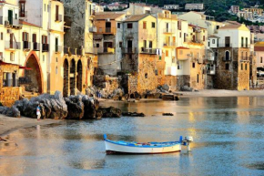 Гостиница LavatoioFlats Casa sul mare e sul lavatoio medievale a Cefalù, Чефалу